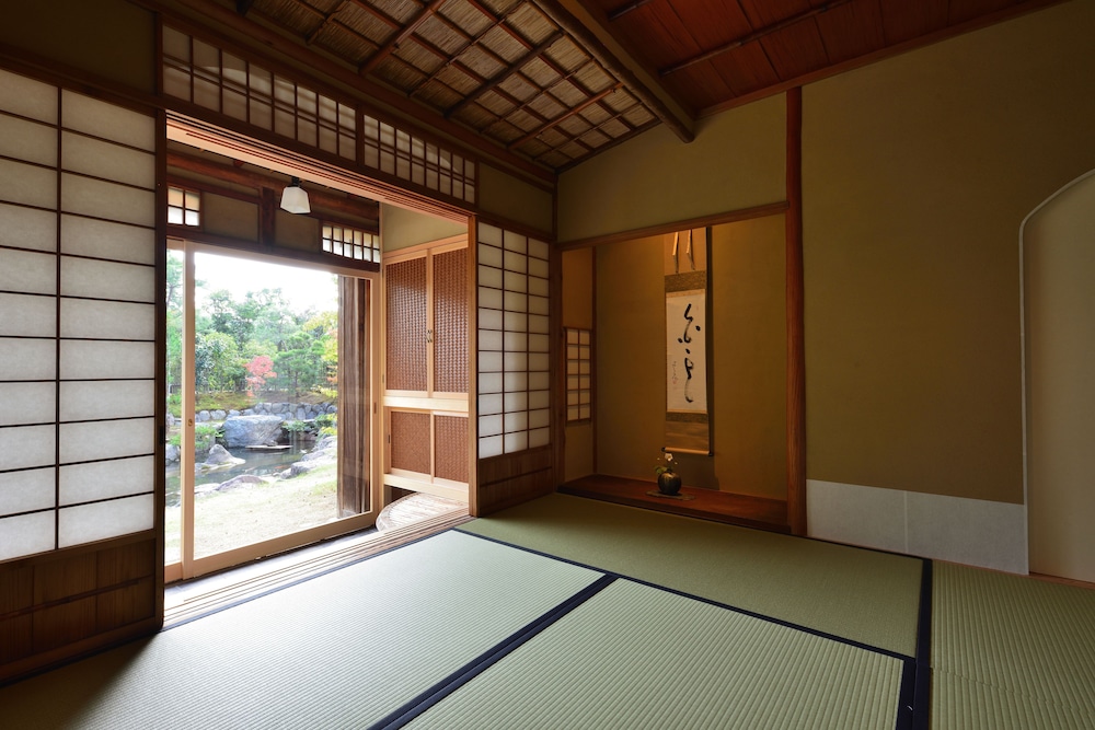 AOI Suites at Nanzenji Kan-un-an 14/92