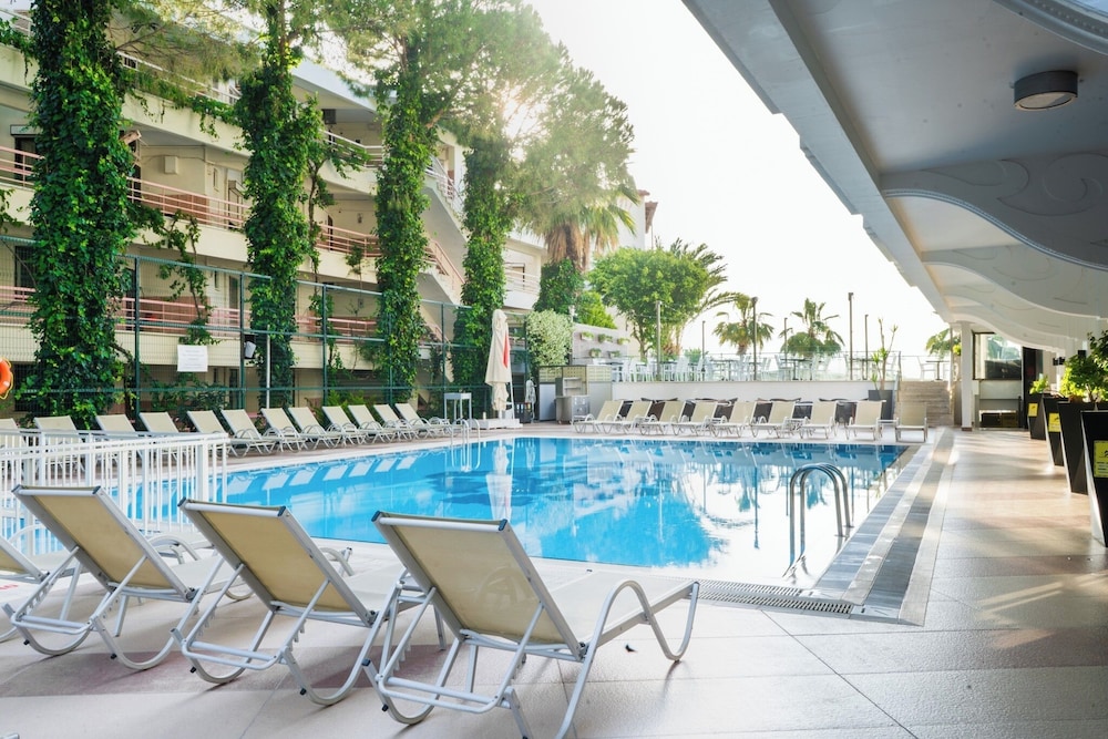 Emre and Emre Beach Hotel 28/50
