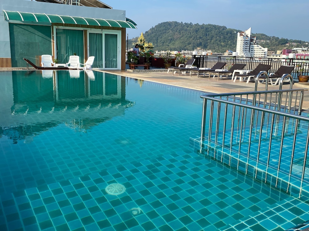 77 Patong Hotel & Spa 40/50