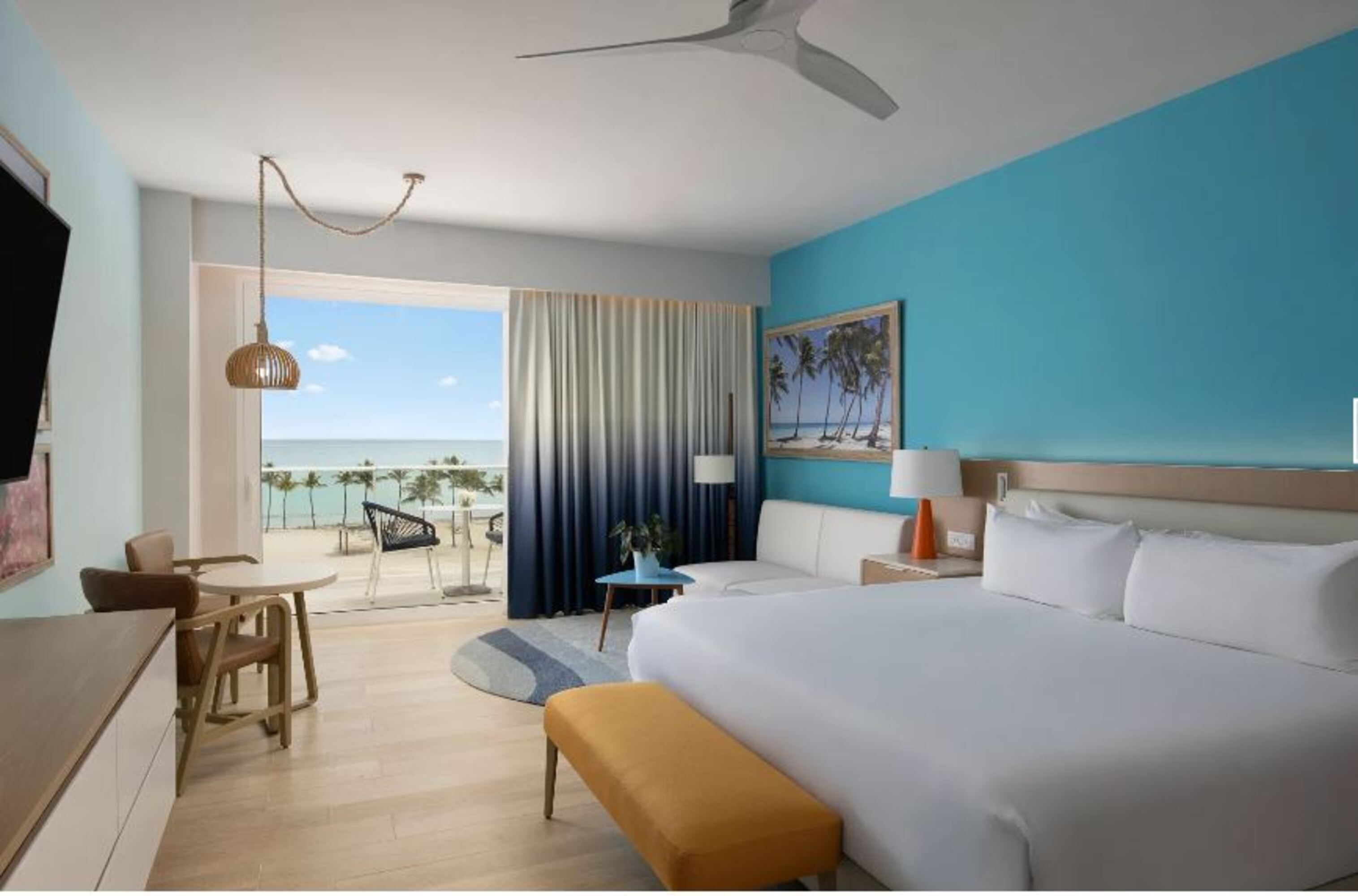 Preferred Club, Master, Suite, King Bed, Ocean View