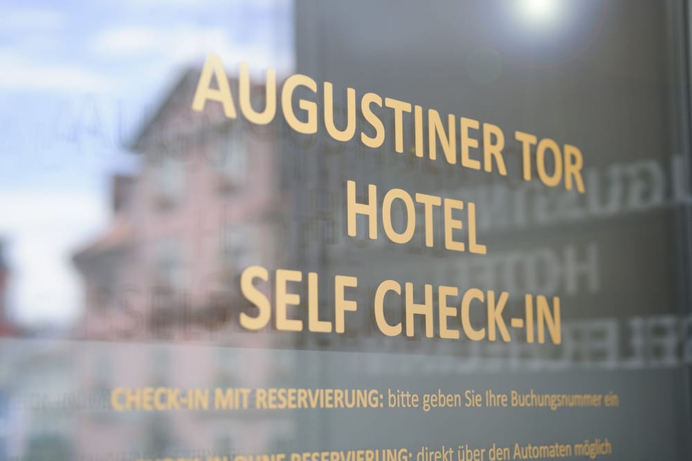 HOTEL AUGUSTINER TOR 1/55