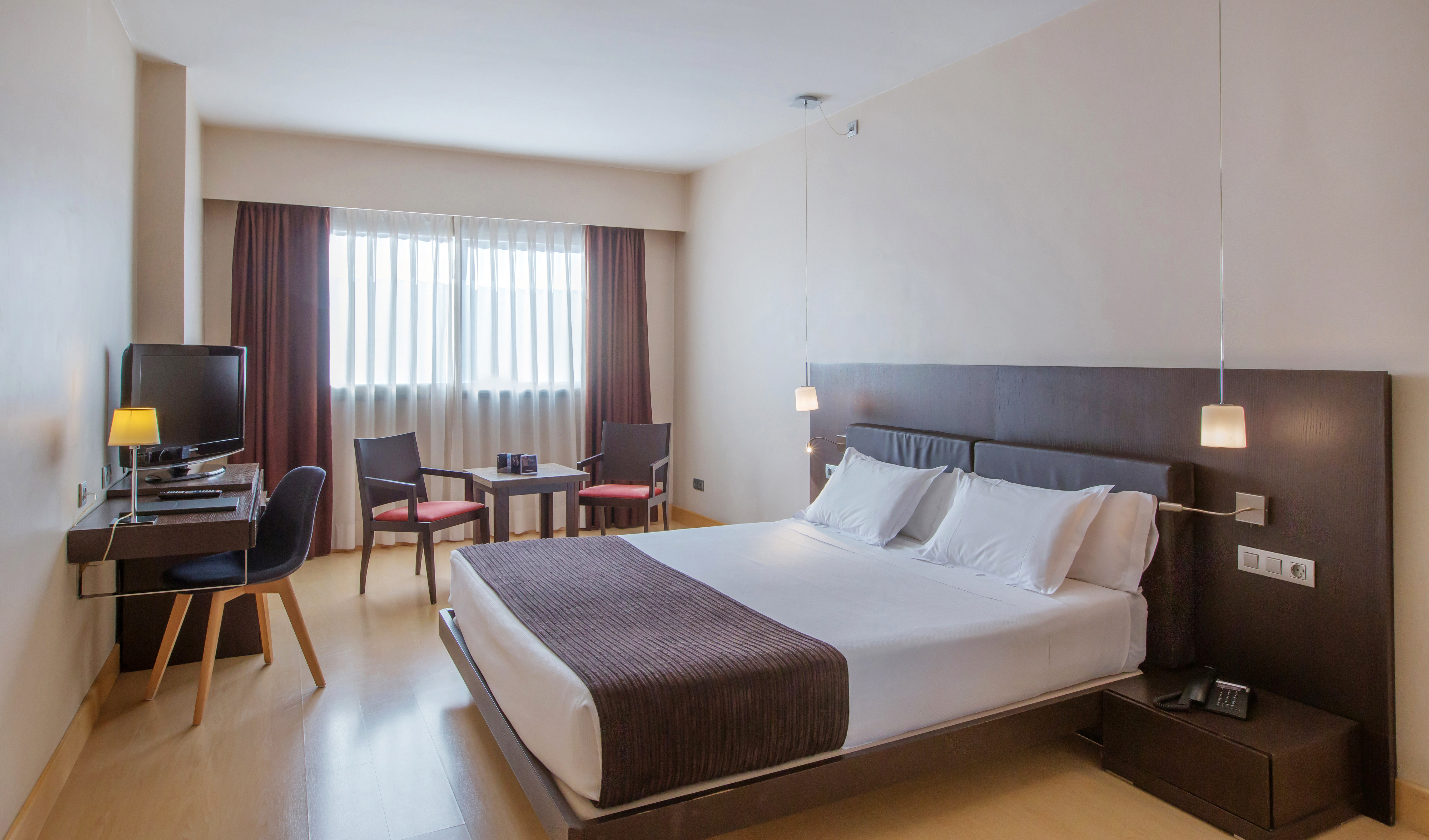 Standard, Double or Twin Bed
