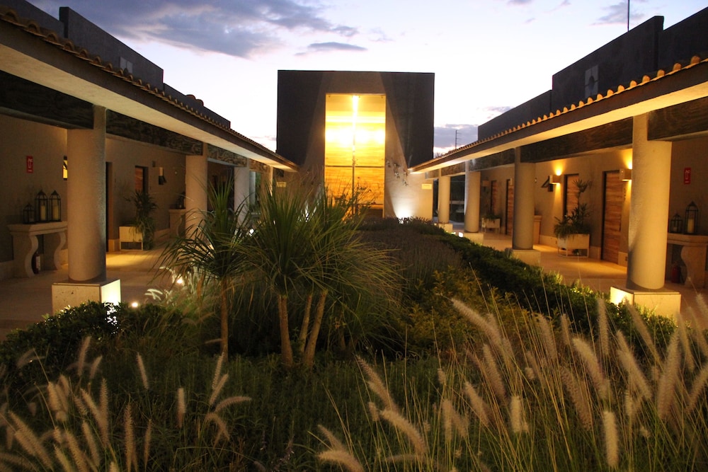 Alesia Hotel 47/52
