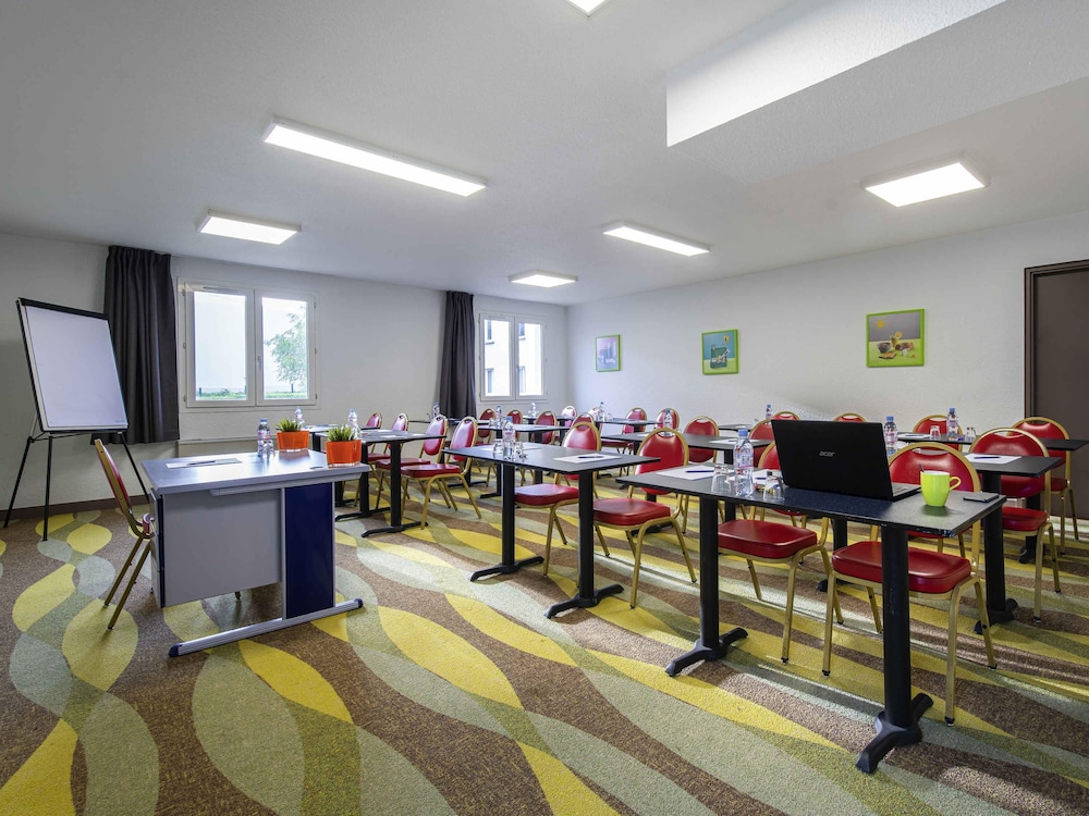 Ibis Styles Gien 40/52