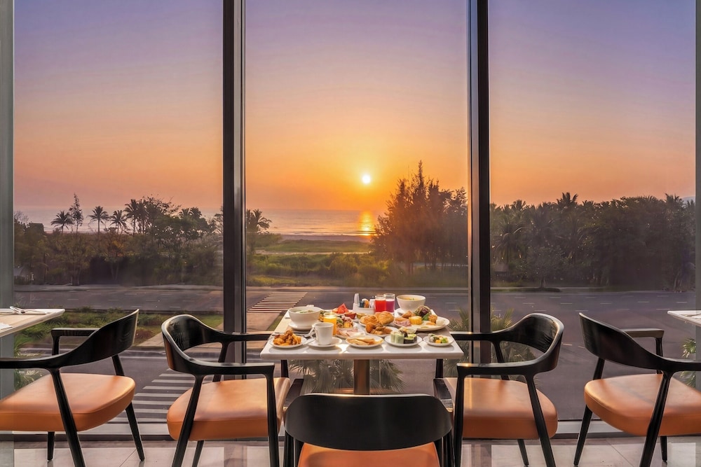 Awaken Danang Hotel 33/48