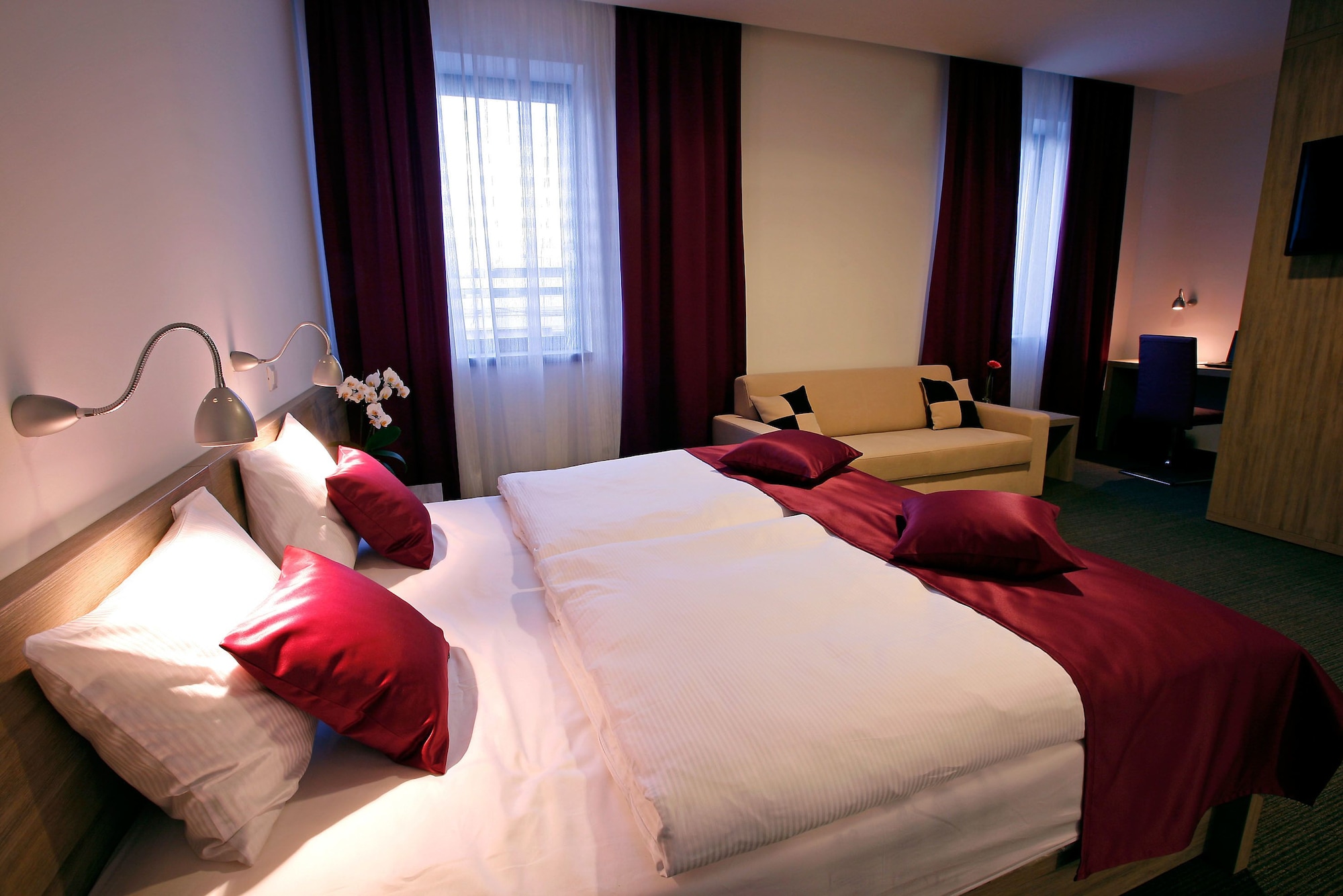 غرفة سوبيريور بسريرين منفصلين مع أريكة، Meksiko Hotel 4/10