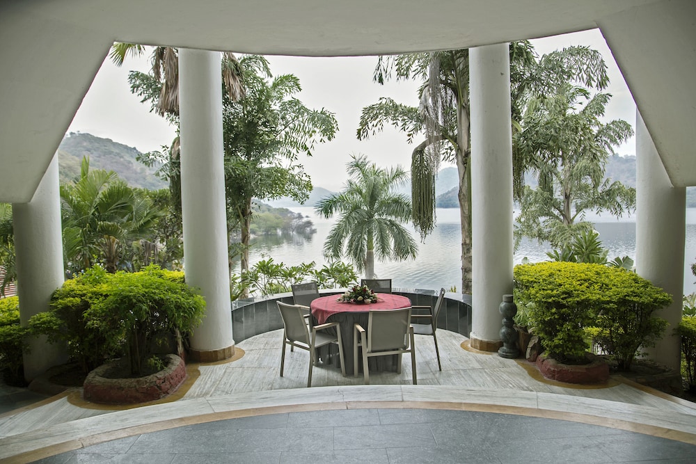 JAISAMAND ISLAND RESORT 44/67