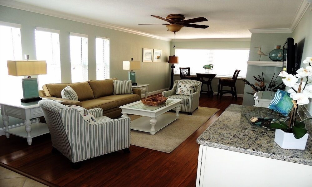 Westwinds Waterfront Resort 18/34