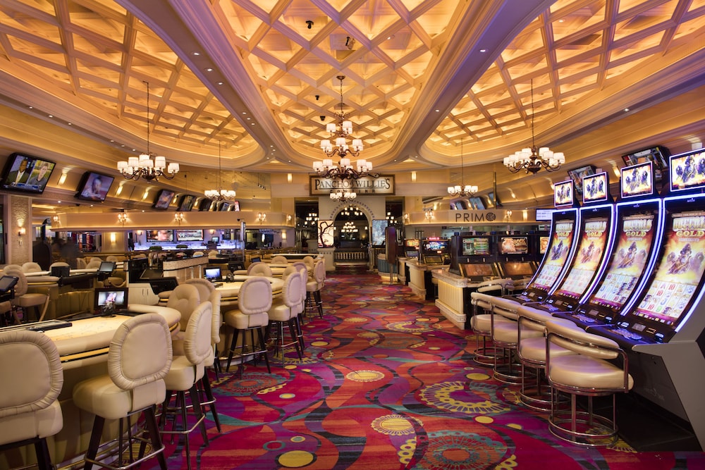 Western Village Inn & Casino 25/32