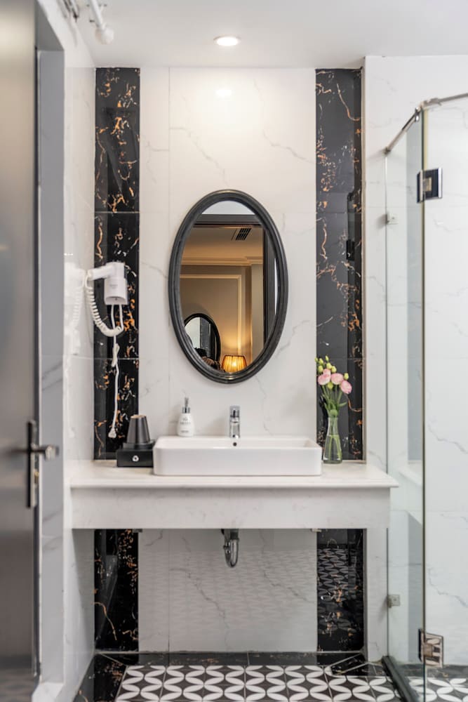 Amara Hotel Hanoi 4/46