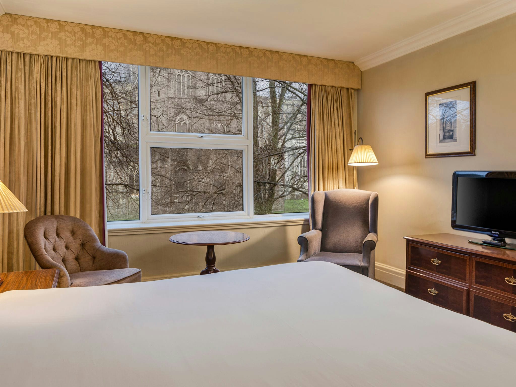 Winchester Wessex Hotel by Sunday 27/70