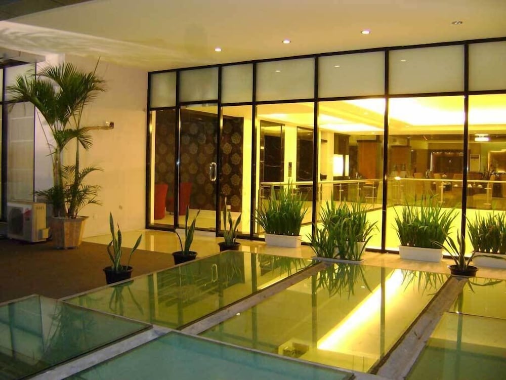 Travello Hotel Manado 16/32