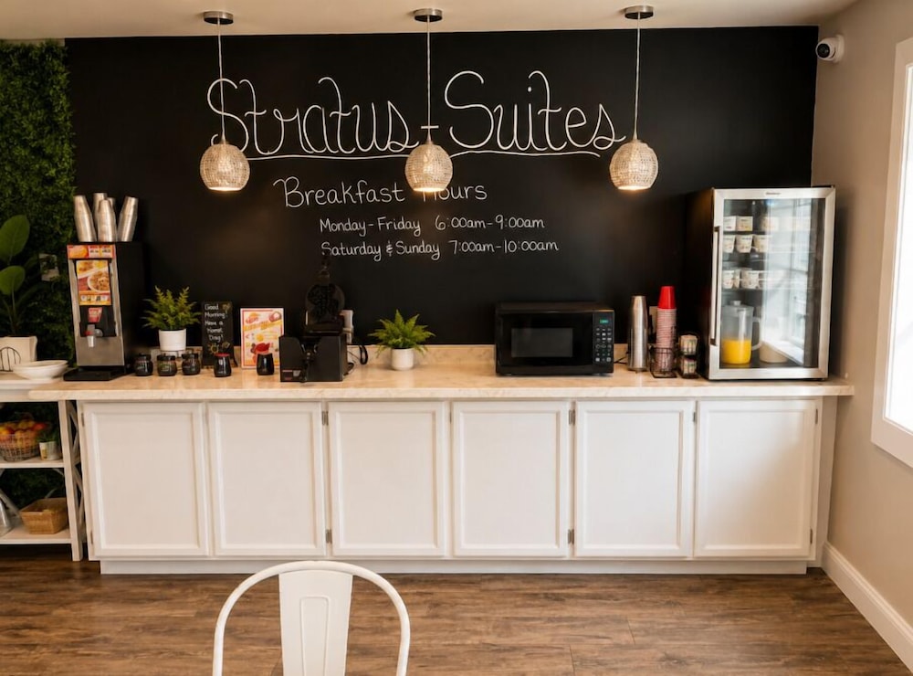 Stratus Suites Boutique Hotel 7/39