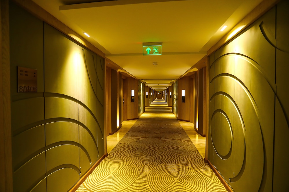 Radisson Bhopal 63/64