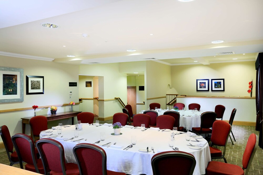 Macdonald Norwood Hall Hotel 36/50