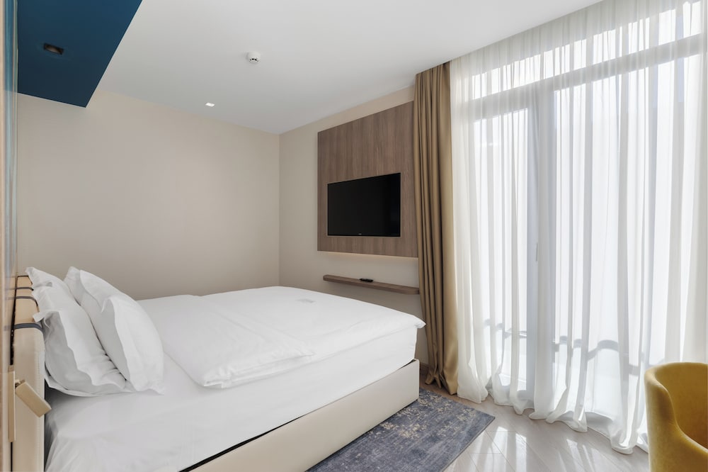 La Quinta by Wyndham Batumi 19/70