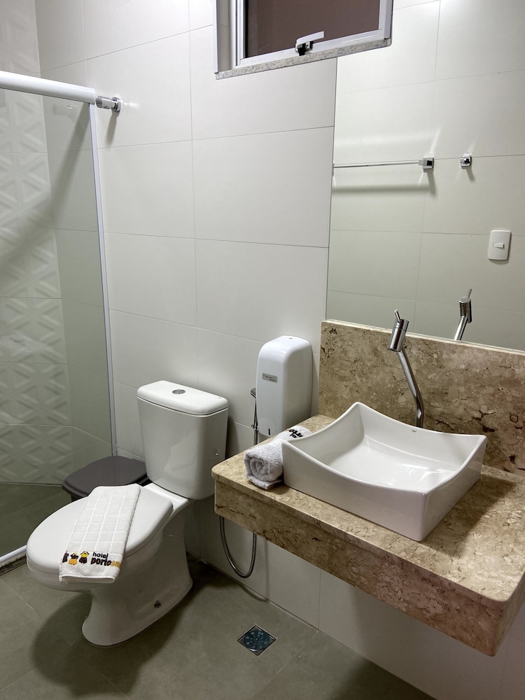 Porto Salvador Hotel 49/50