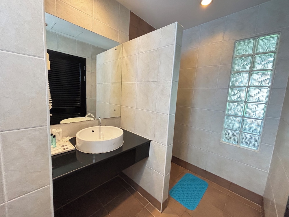 Baramee Resortel 56/57