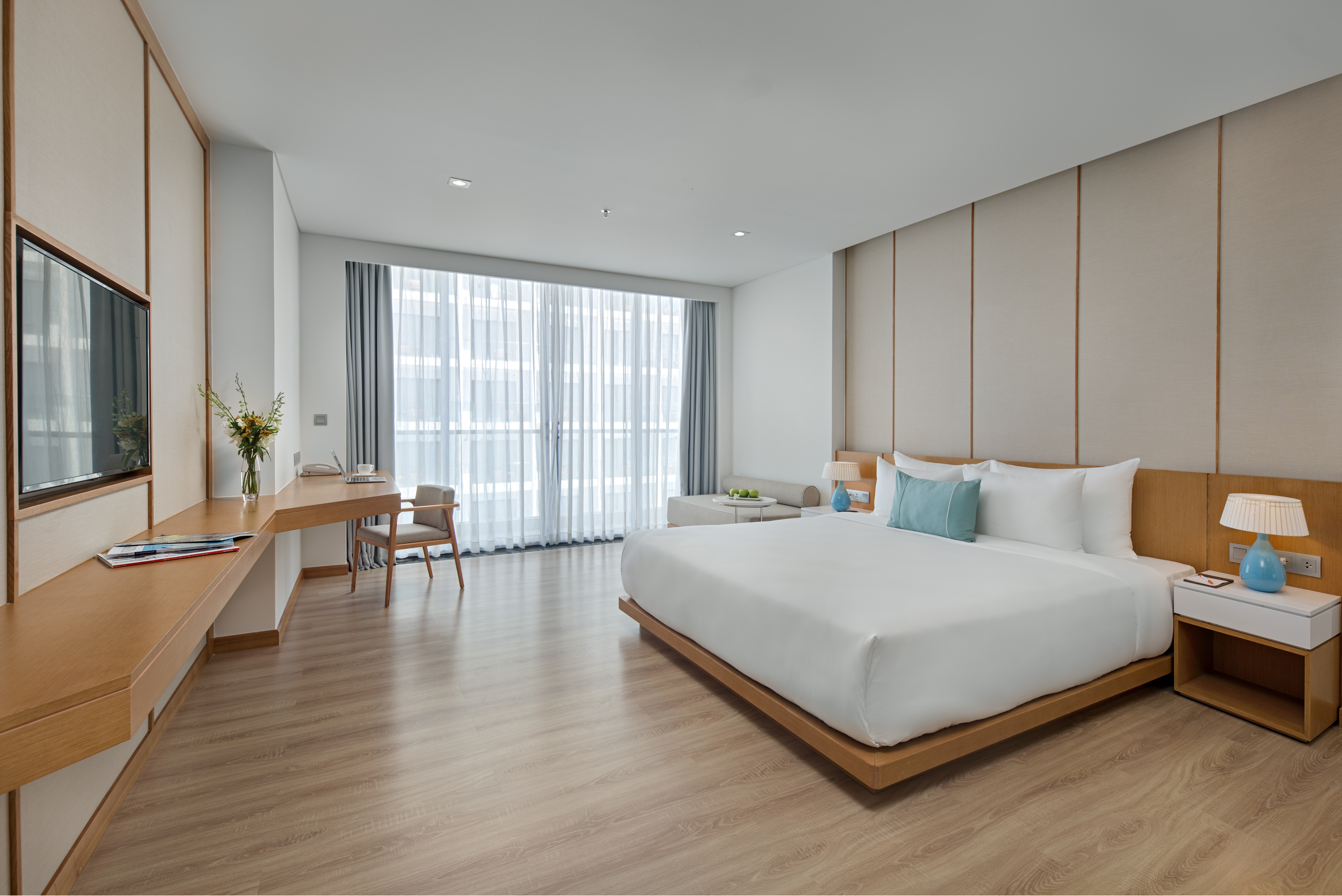 Premier Suite Partial Ocean Double
