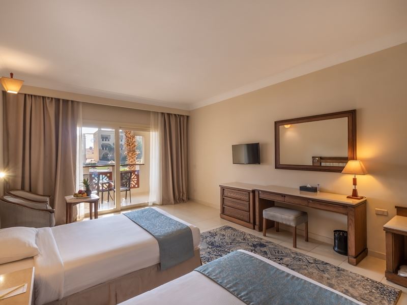 Club, Double Bed, Side Sea View