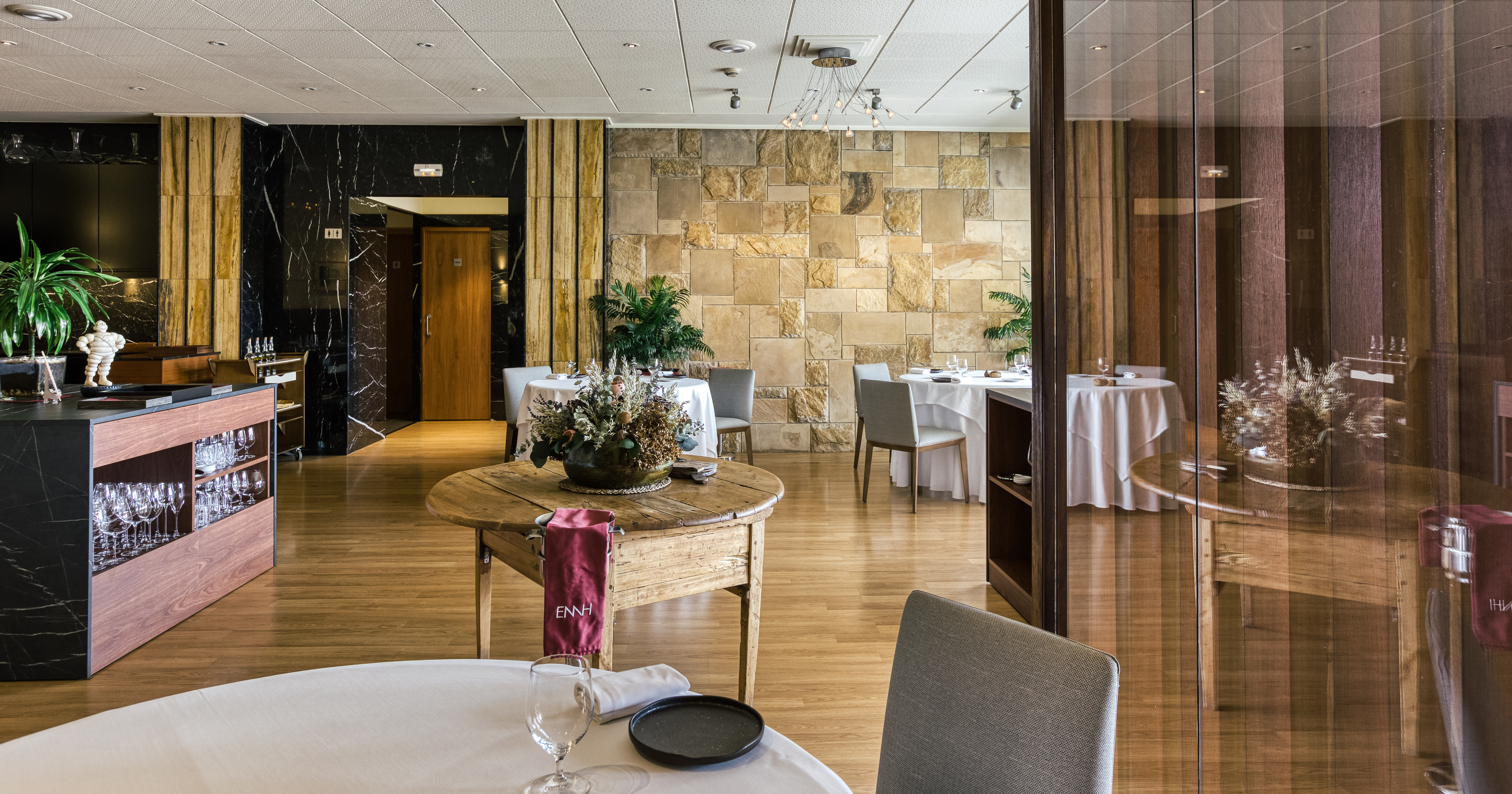 Emporium Hotel 26/42