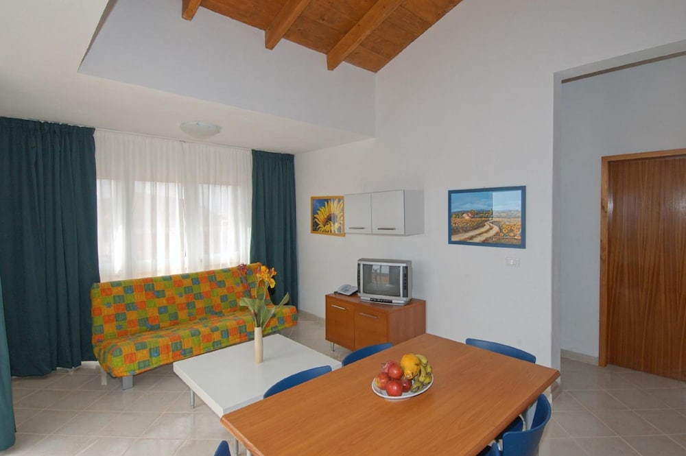 Nautilus Aparthotel 42/46