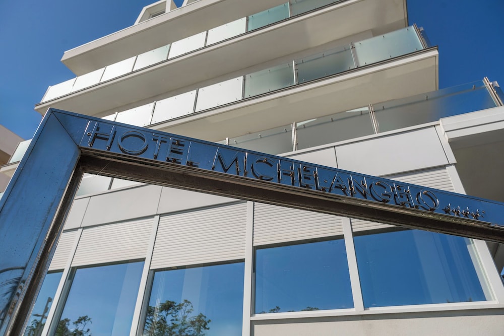 Hotel Michelangelo 3/50