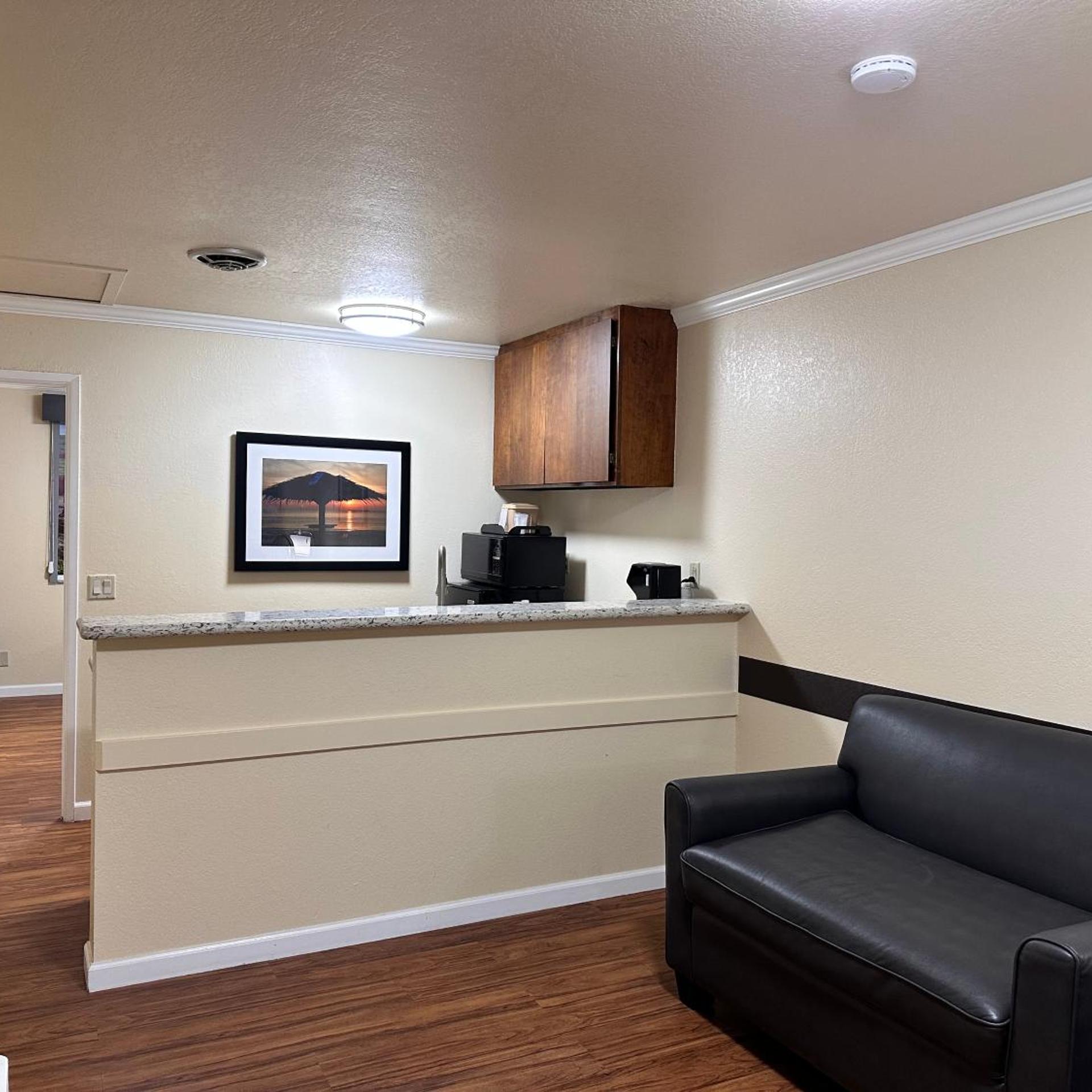 Beachwalker Inn Cayucos 2/25