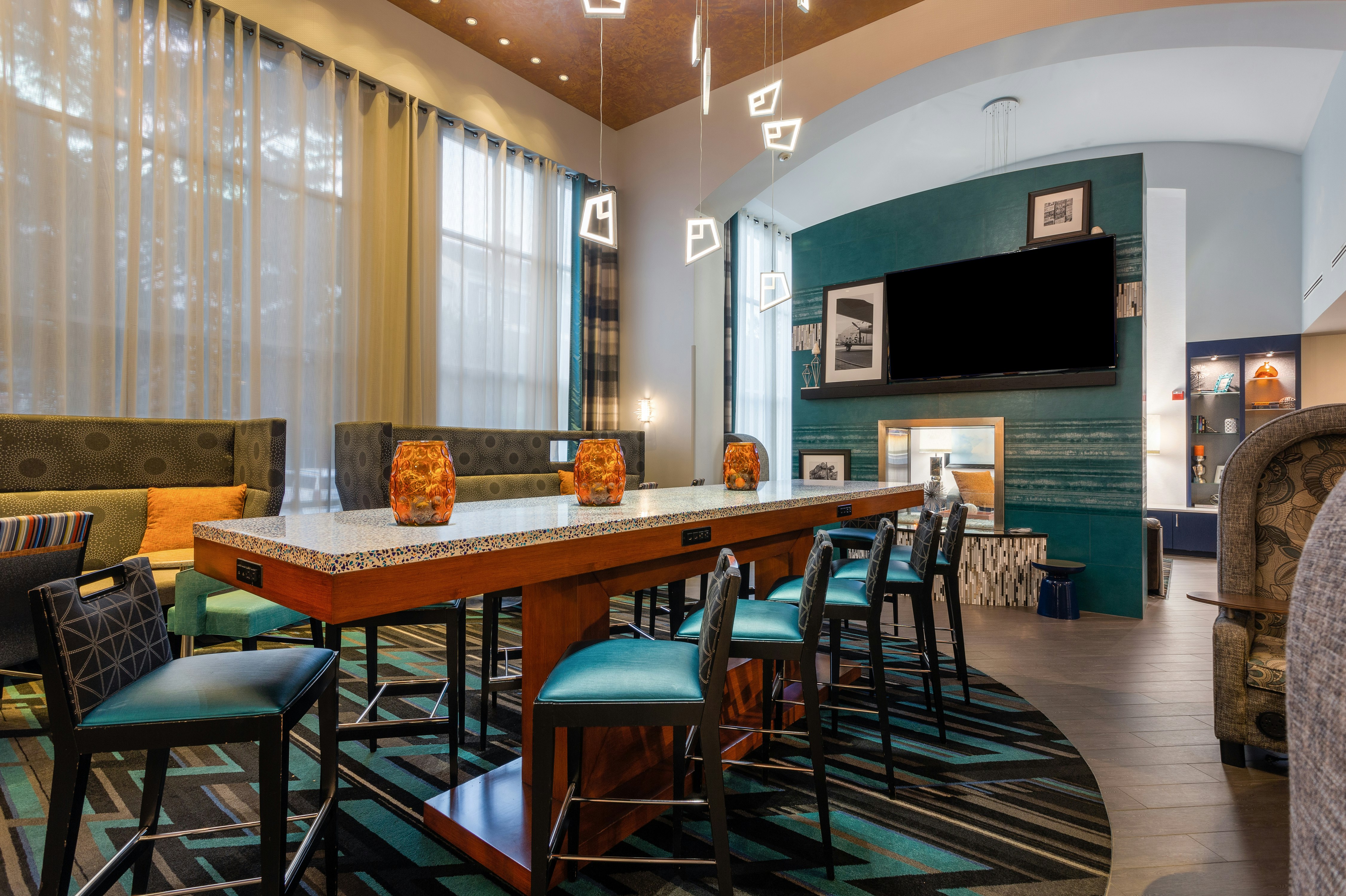 Hampton Inn & Suites Herndon - Reston 37/42