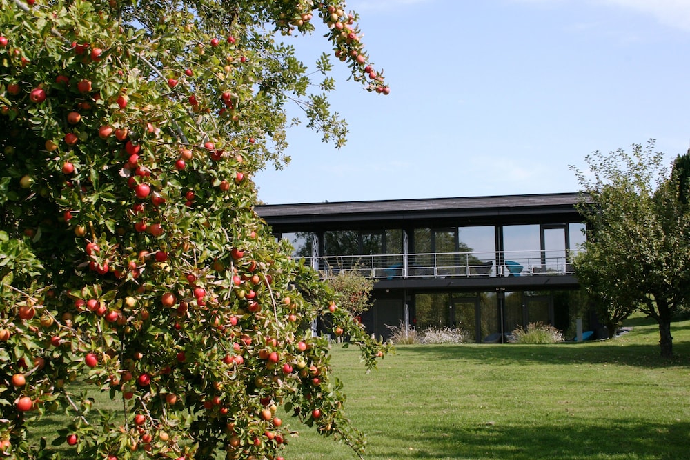 Domaine De Bayeux 62/69