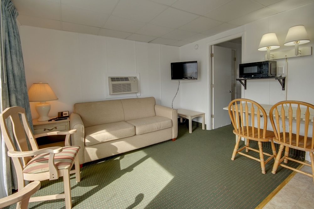 Empress Motel 7/15