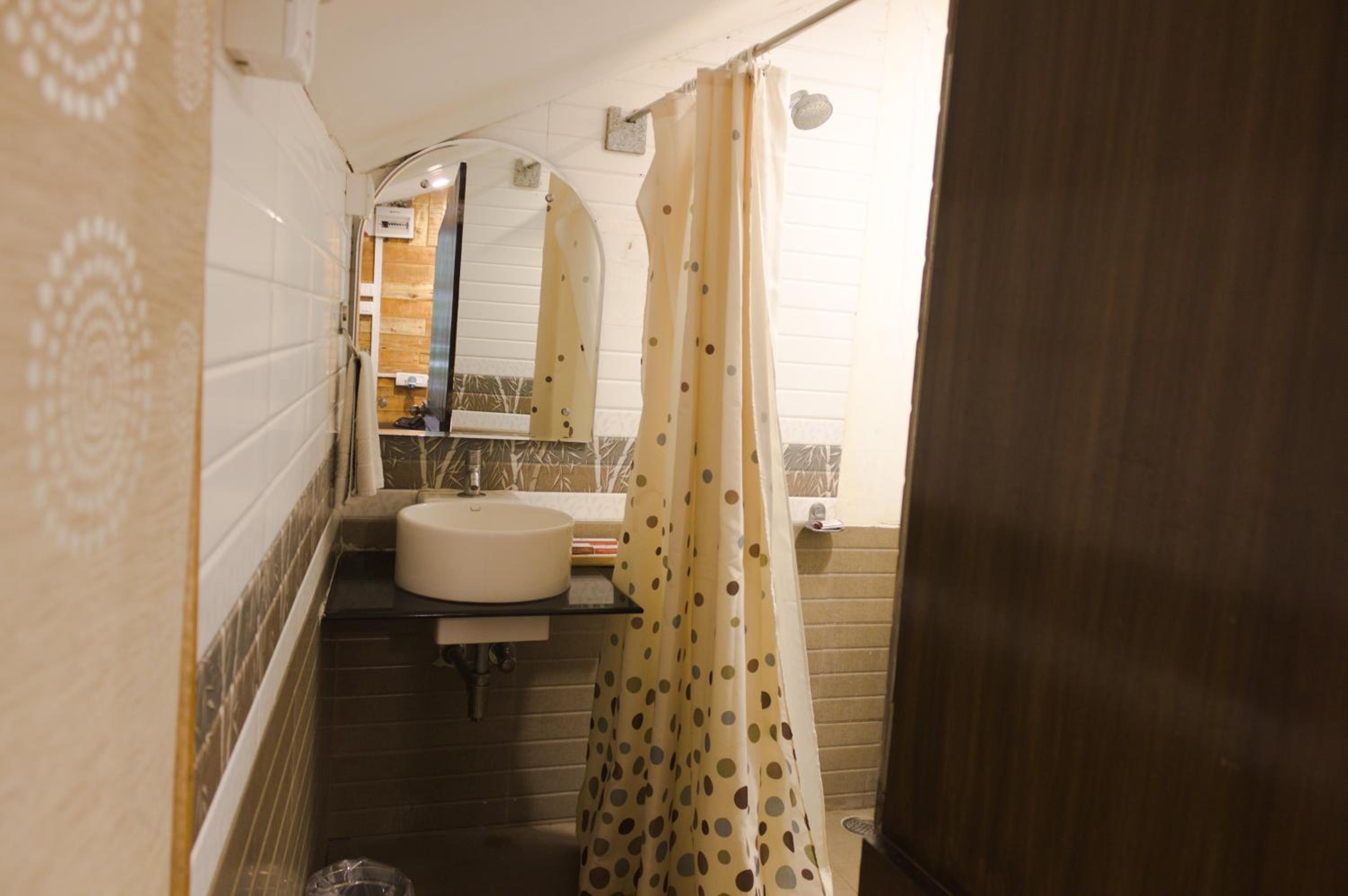 Mrugavani Resort and Spa 42/42