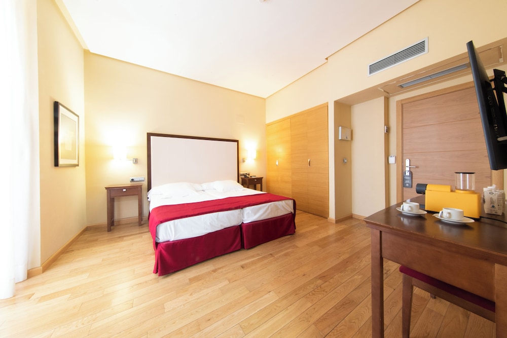 غرفة بسريرين منفصلين، Petit Palace Palace La Casa de Don Fernando 4/10