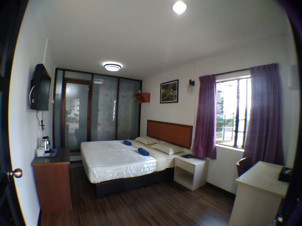 Sunlight Suite Sdn Bhd 21/34