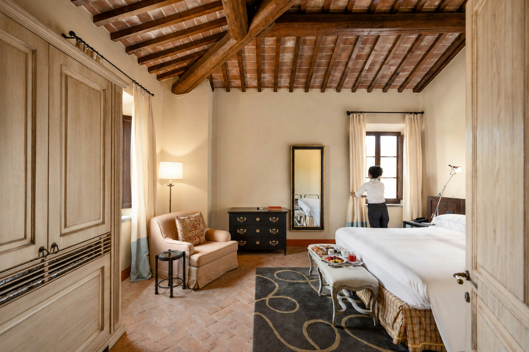 جناح تنفيذي، Castel Monastero 3/3