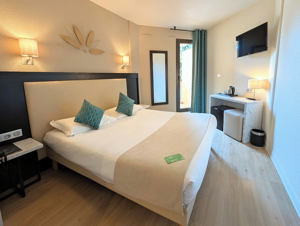 ROOM, TWIN BEDS, CITY SIDE