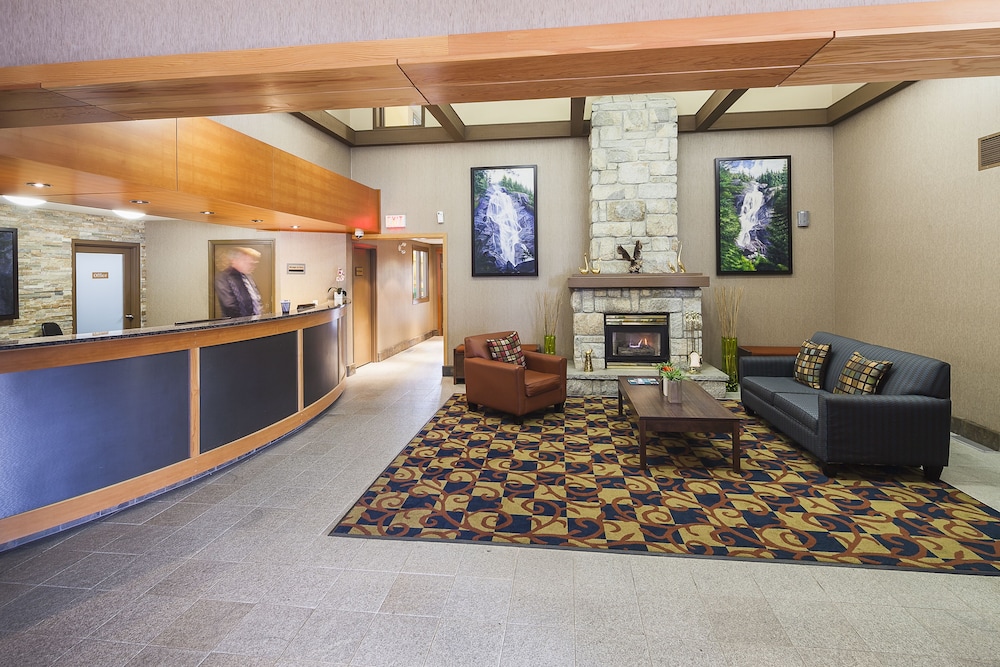 MOUNTAIN RETREAT HOTEL 7/41