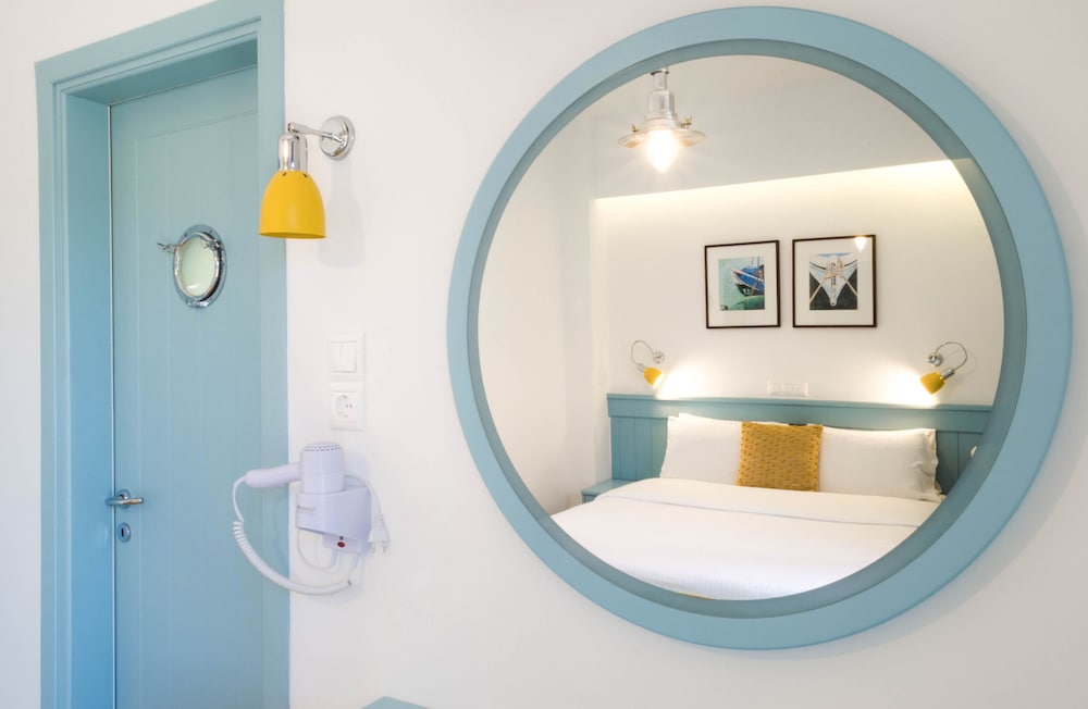 Saronis Hotel 5/50