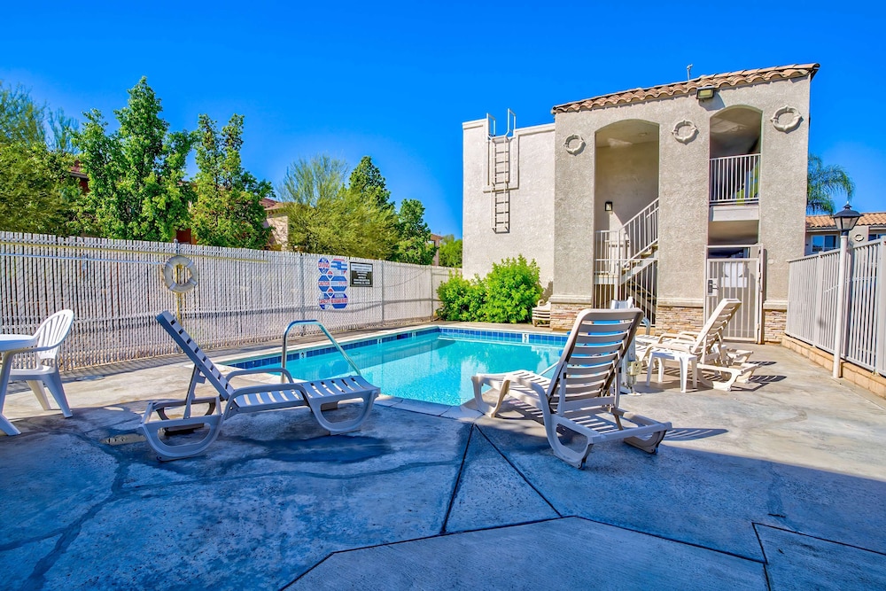 Motel6 Menifee, CA 50/71