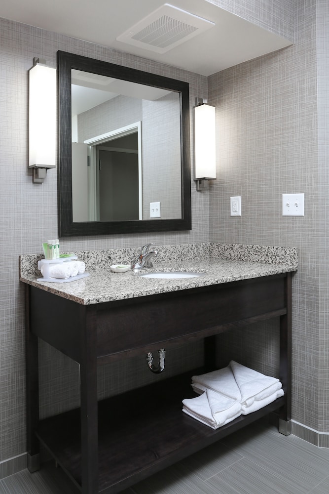 Holiday Inn Express Moline - Quad Cities Area 22/73