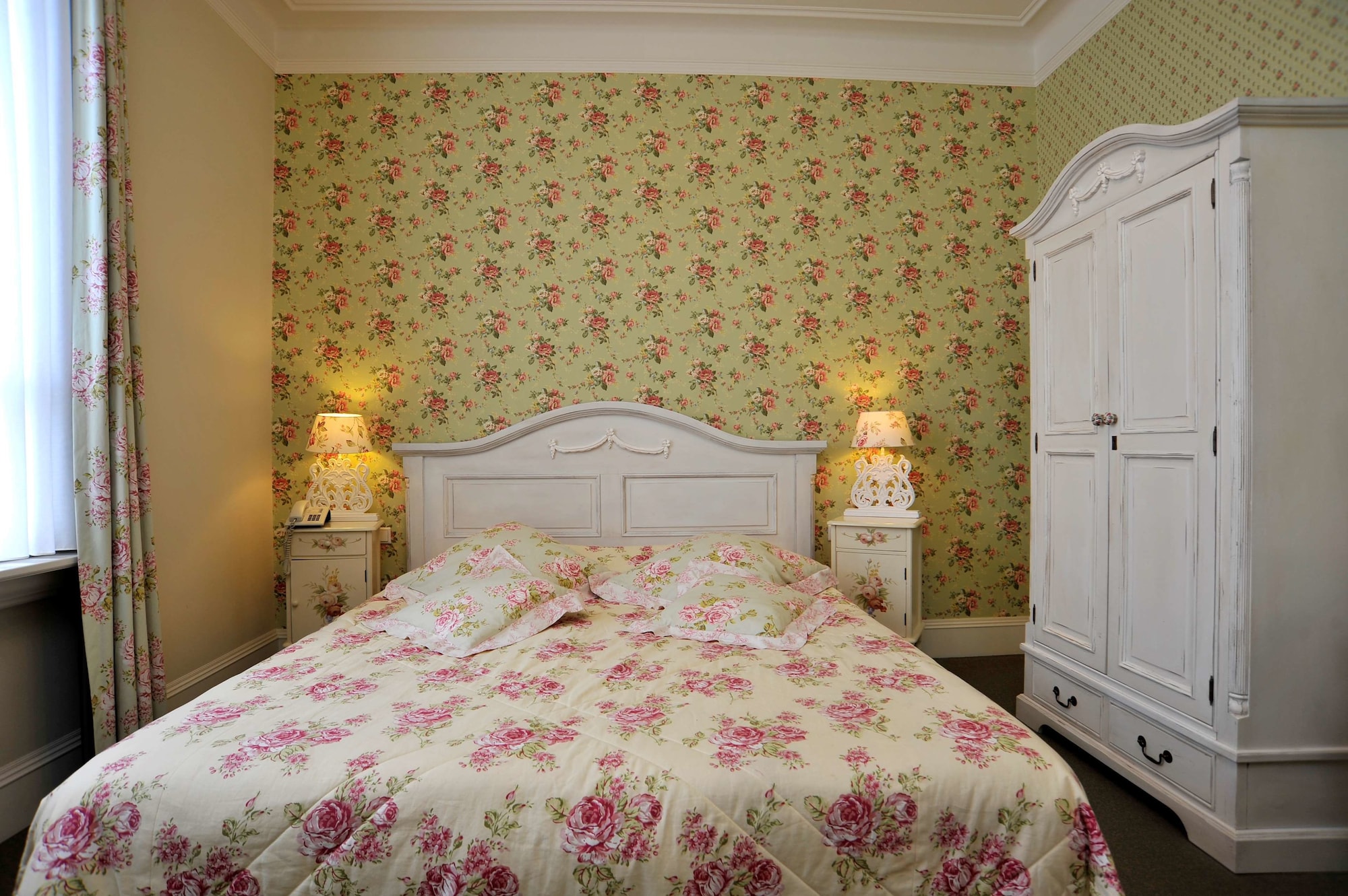 غرفة سوبيريور بسريرين منفصلين بحوض استحمام