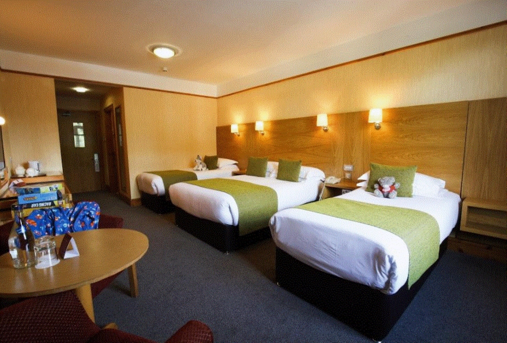 Tullamore Court Hotel 8/49