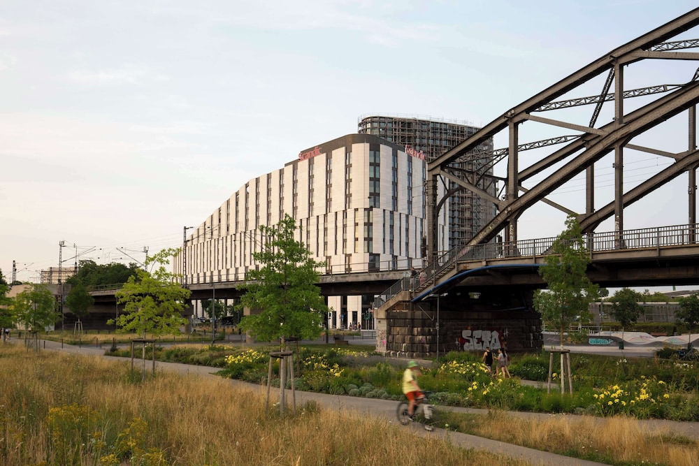 Scandic Frankfurt Hafenpark 8/64