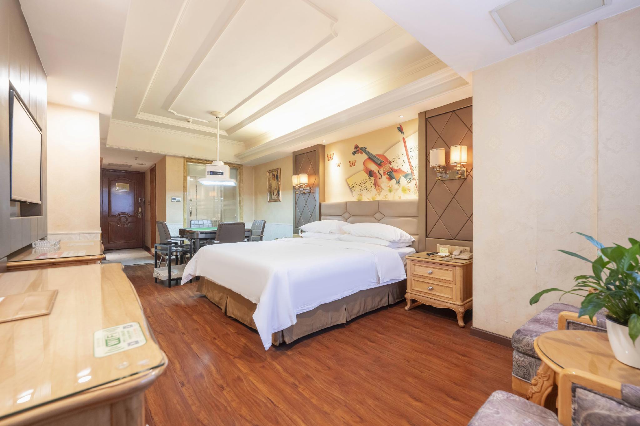Vienna International Hotel (Wuhan Yangguang Yuhang) 17/28