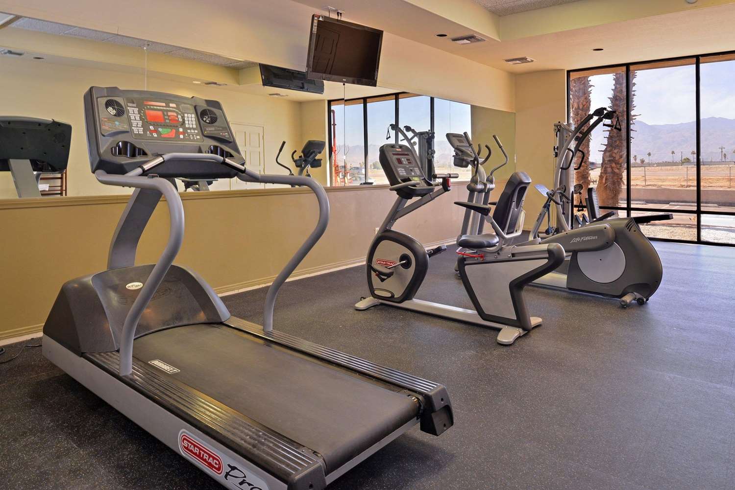 Signature Inn Indio I-10 Coachella Valley 24/36