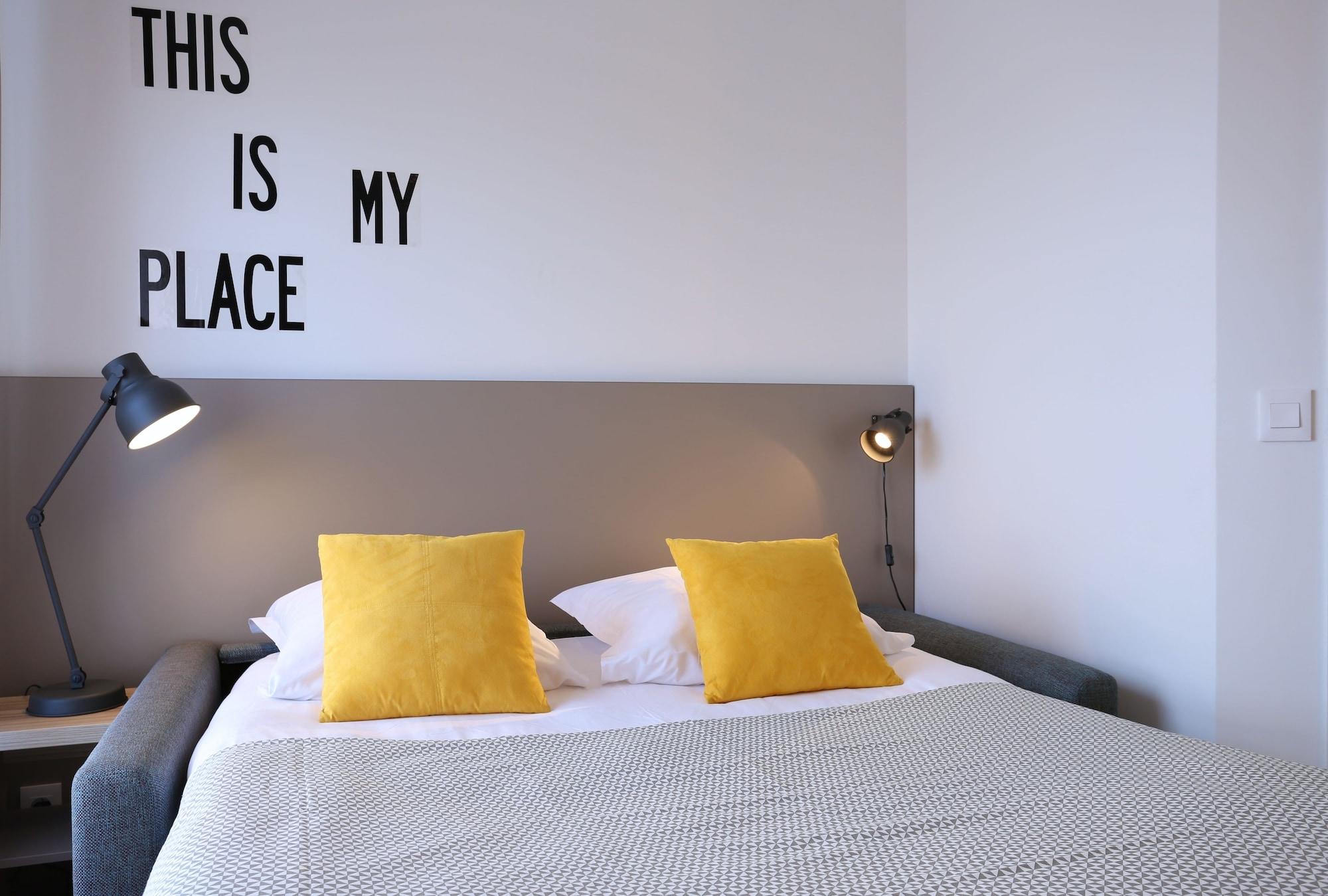 ROOM, DOUBLE BED, SOFA