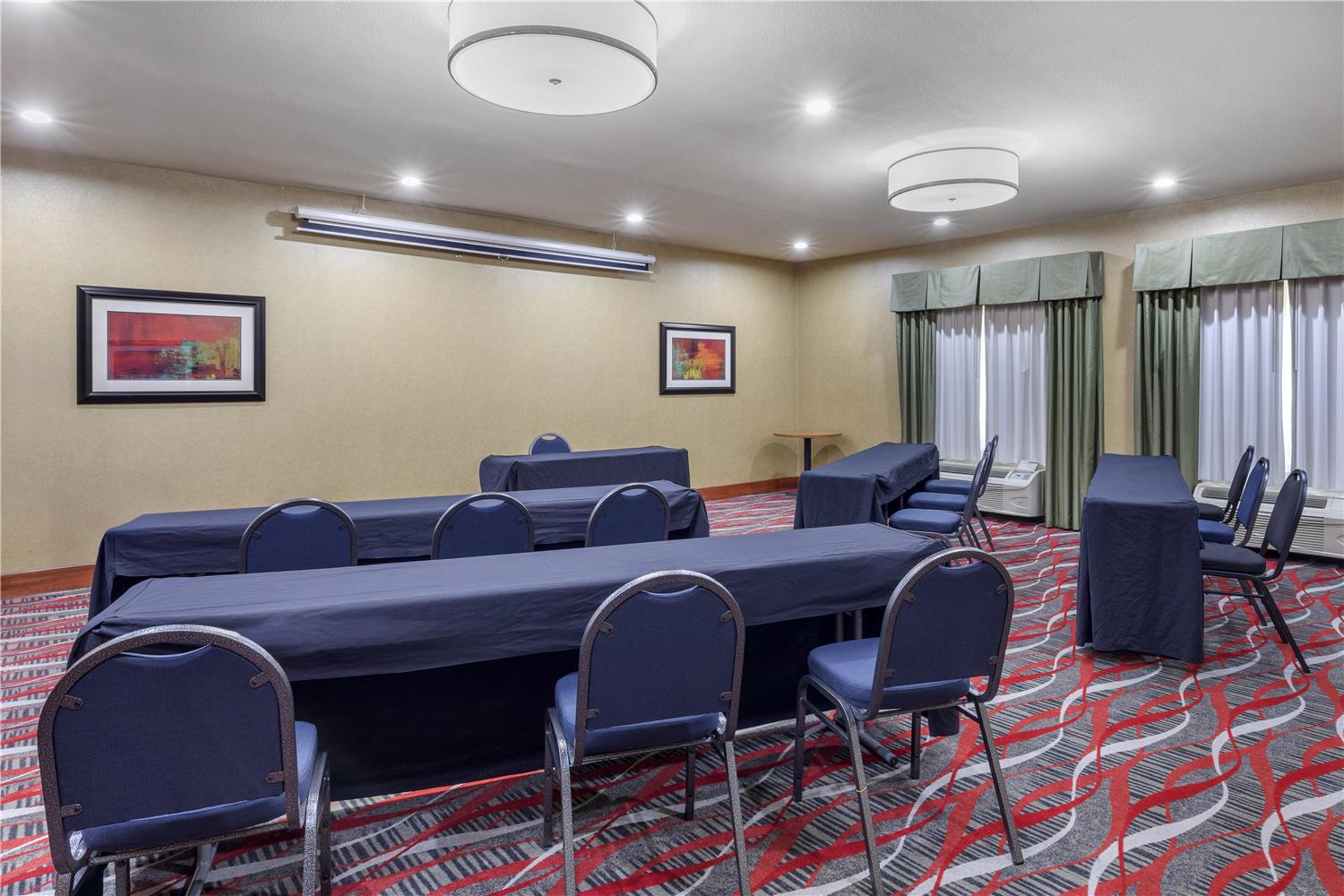 Best Western Plus Denton Inn & Suites 9/10
