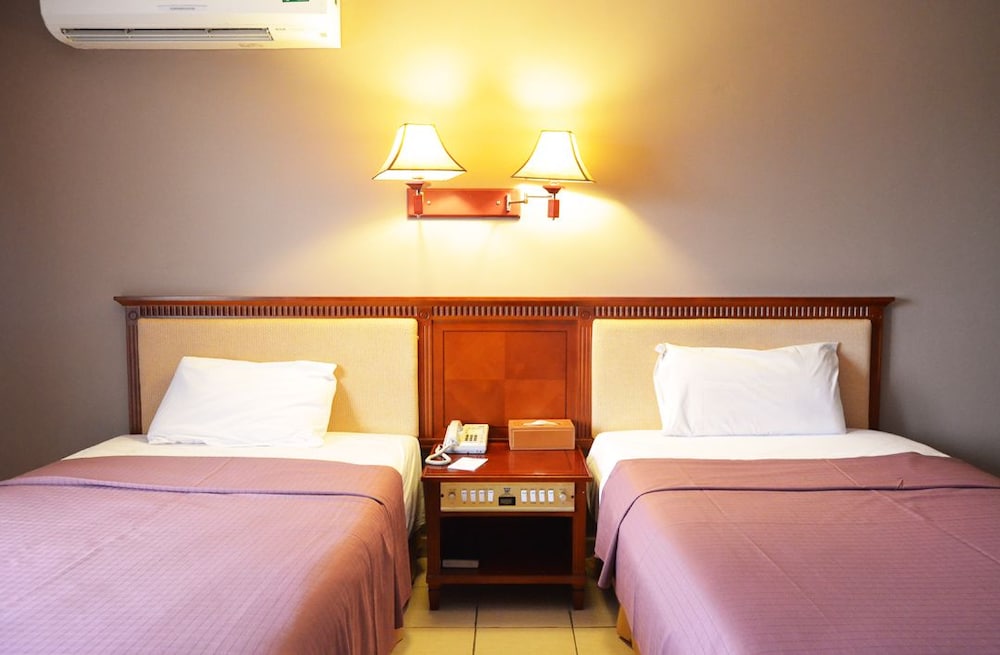 Mensvic Grand Hotel 21/53