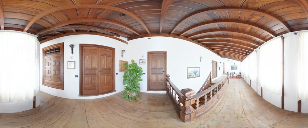 Bentor Rural Hotel 25/50
