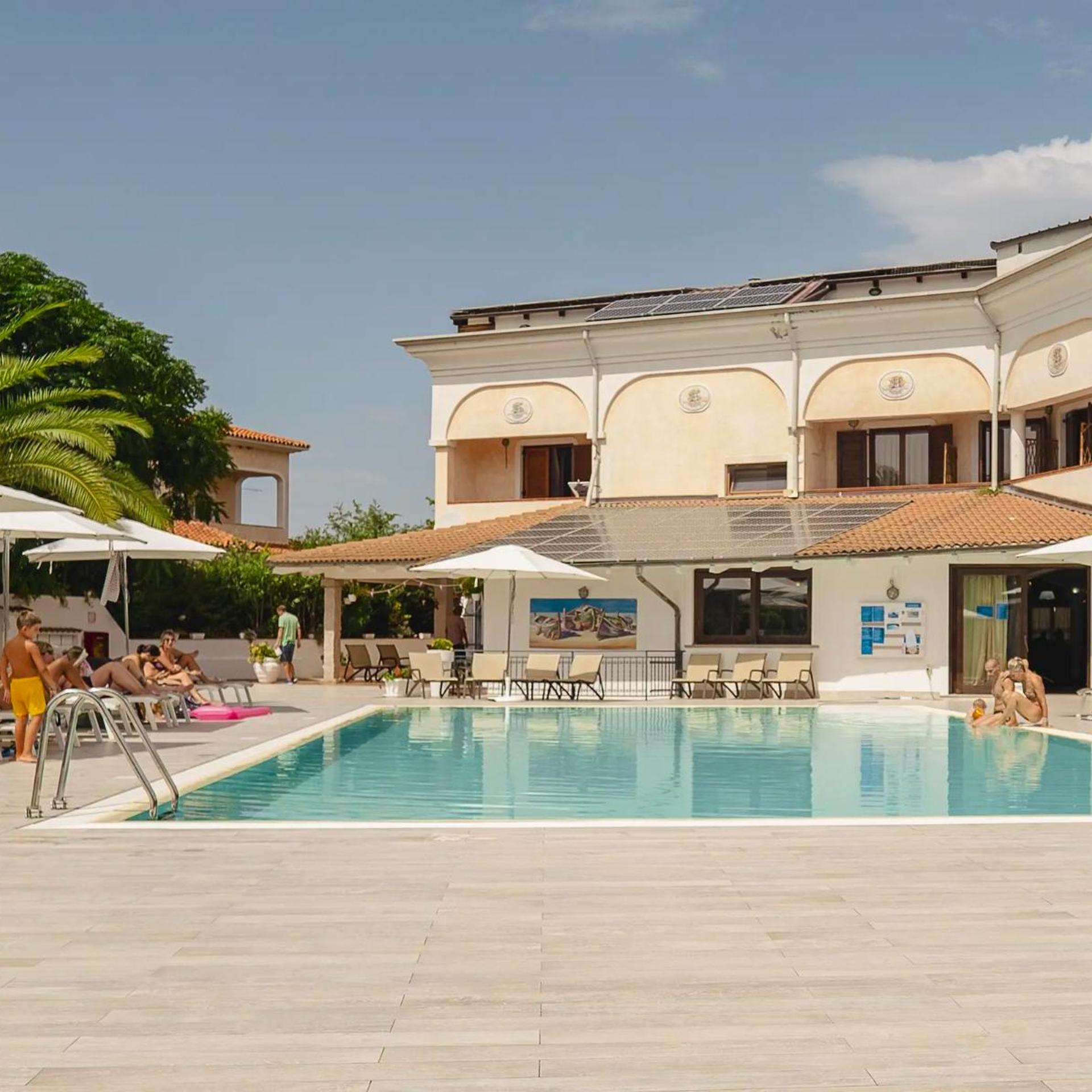 Zeta Club San Teodoro Le Rose 2/29